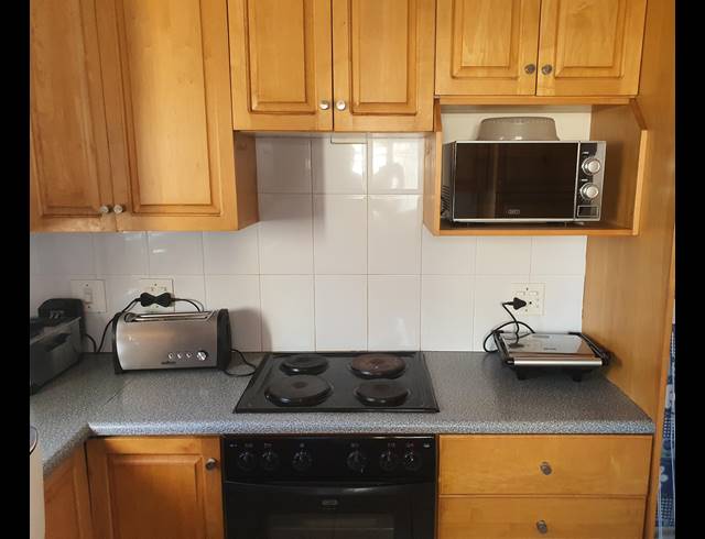 2 BEDROOM APARTMENT RENTED IN SUMMERSTRAND
